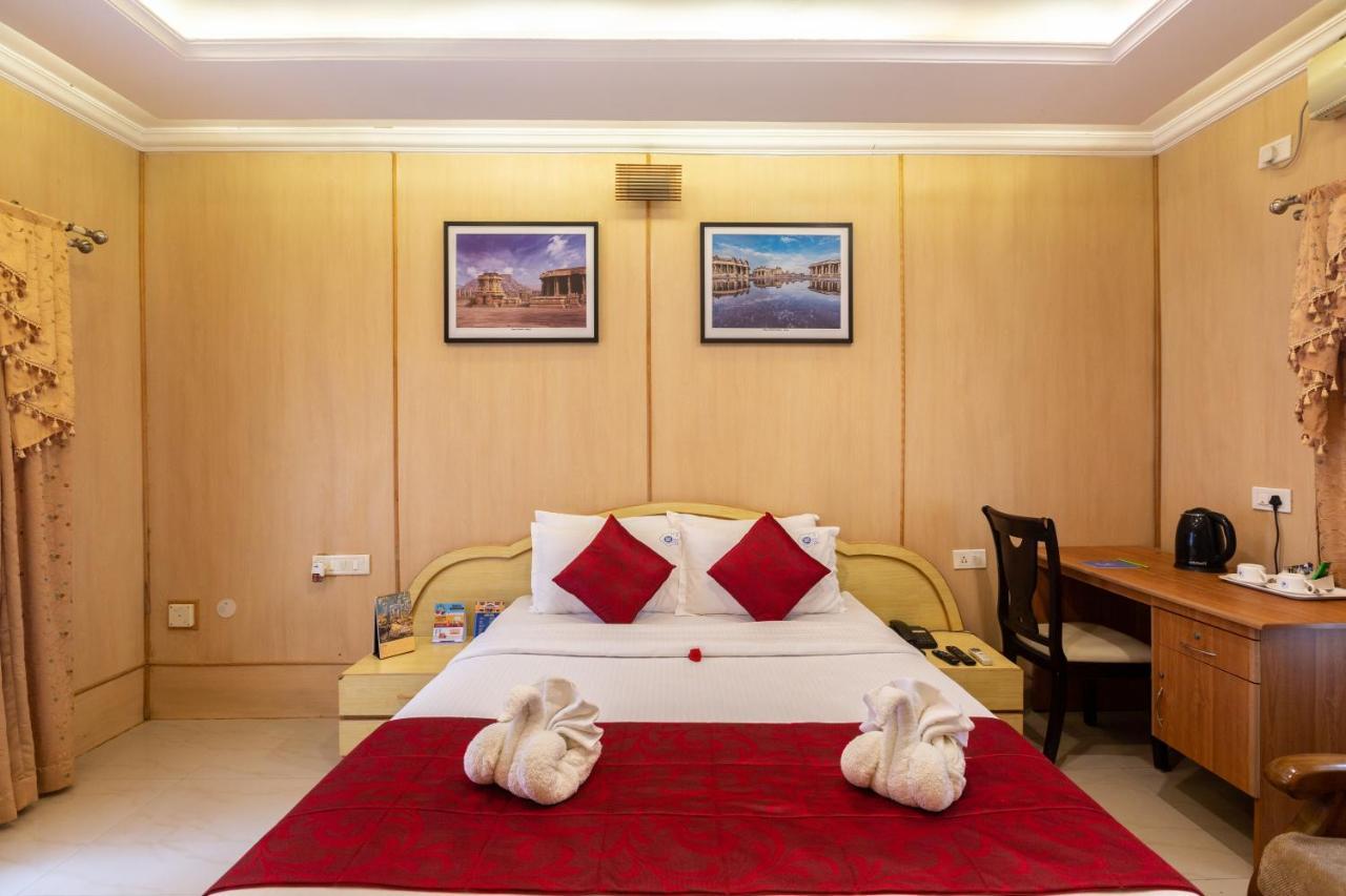 Kstdc Hotel Mayura Bhuvaneshwari Kamalapur Hampi Εξωτερικό φωτογραφία