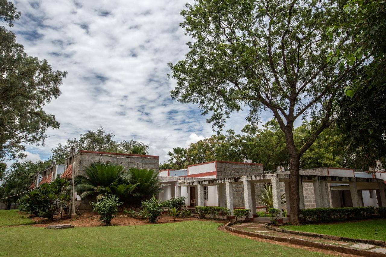 Kstdc Hotel Mayura Bhuvaneshwari Kamalapur Hampi Εξωτερικό φωτογραφία