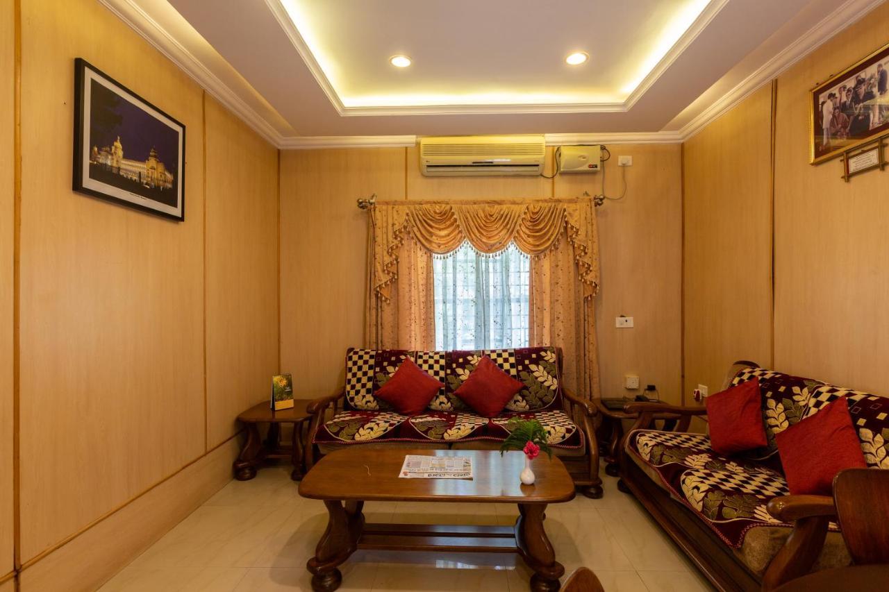 Kstdc Hotel Mayura Bhuvaneshwari Kamalapur Hampi Εξωτερικό φωτογραφία