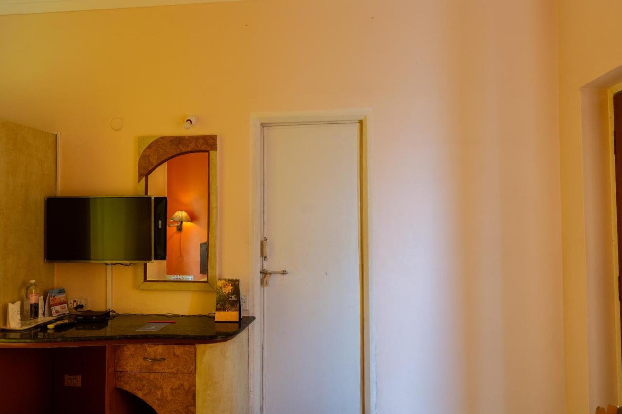 Kstdc Hotel Mayura Bhuvaneshwari Kamalapur Hampi Εξωτερικό φωτογραφία