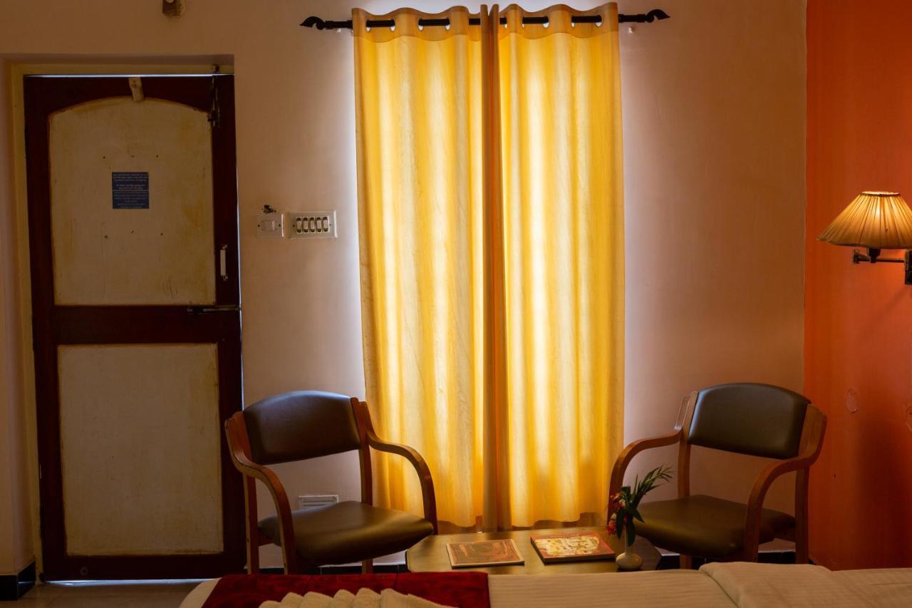 Kstdc Hotel Mayura Bhuvaneshwari Kamalapur Hampi Εξωτερικό φωτογραφία