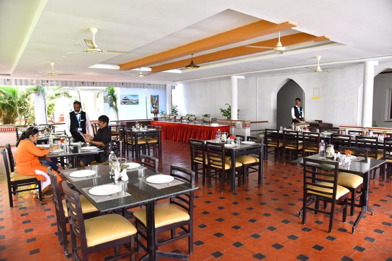 Kstdc Hotel Mayura Bhuvaneshwari Kamalapur Hampi Εξωτερικό φωτογραφία